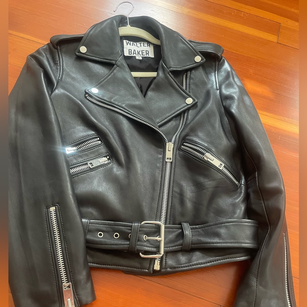 Wore once like new very soft leather jacket high quality